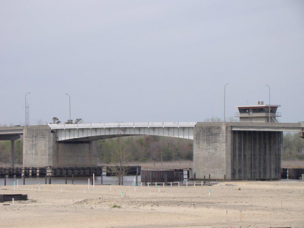 Isabel Holmes Bridge